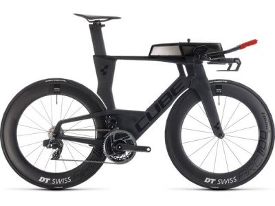 Perché scegliere una bici da triathlon contro il tempo? Scopriamo le novità di Cervelo, Specialized, Cannondale, Felt e Scott.