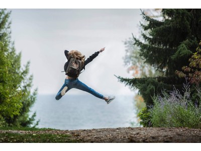Entdecke, wie Laufen dein psychisches Wohlbefinden verbessert, Endorphine freisetzt und glücklich macht. Die Auswirkungen des Laufens auf das Gehirn erklärt.
