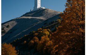 Mistrzostwa Francji w Trailu: Niespodziewani Zwycięzcy i Dramat na Mont Ventoux