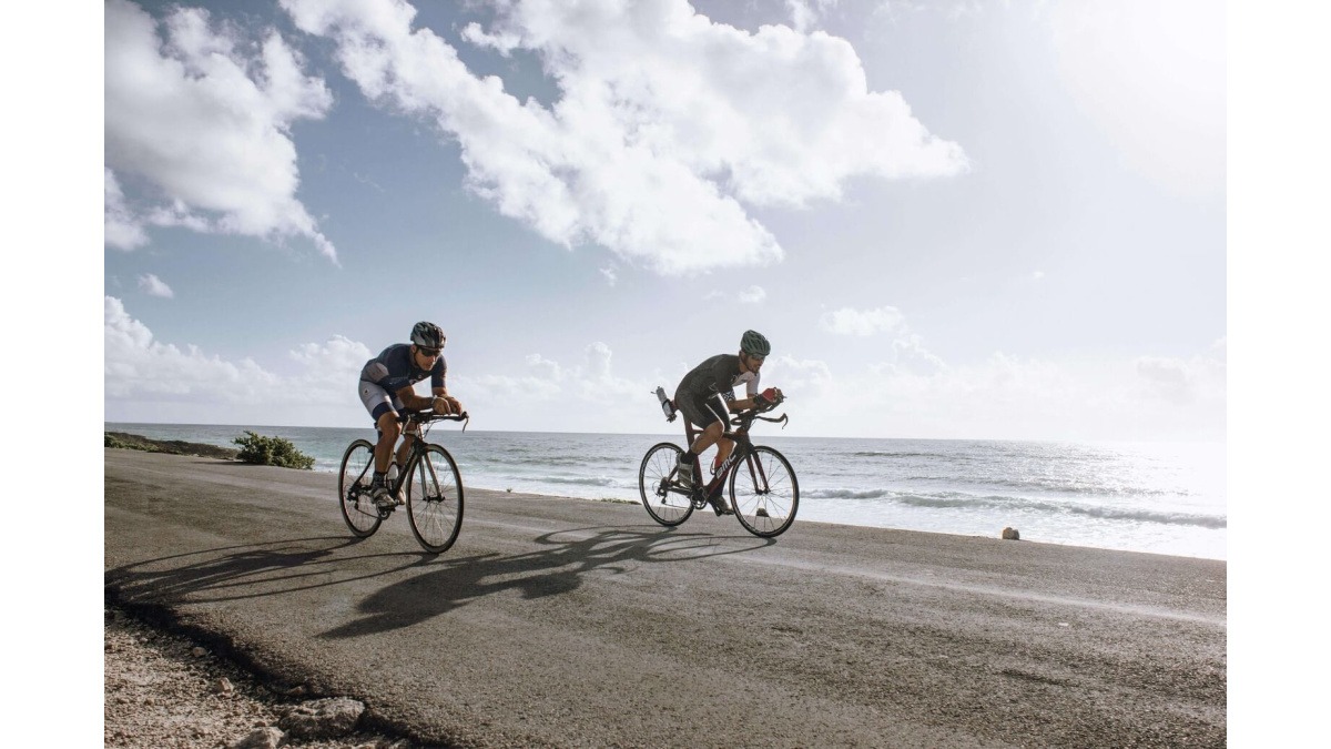 Varía tus entrenamientos: Descubre los beneficios del entrenamiento cruzado para triatlón y trail