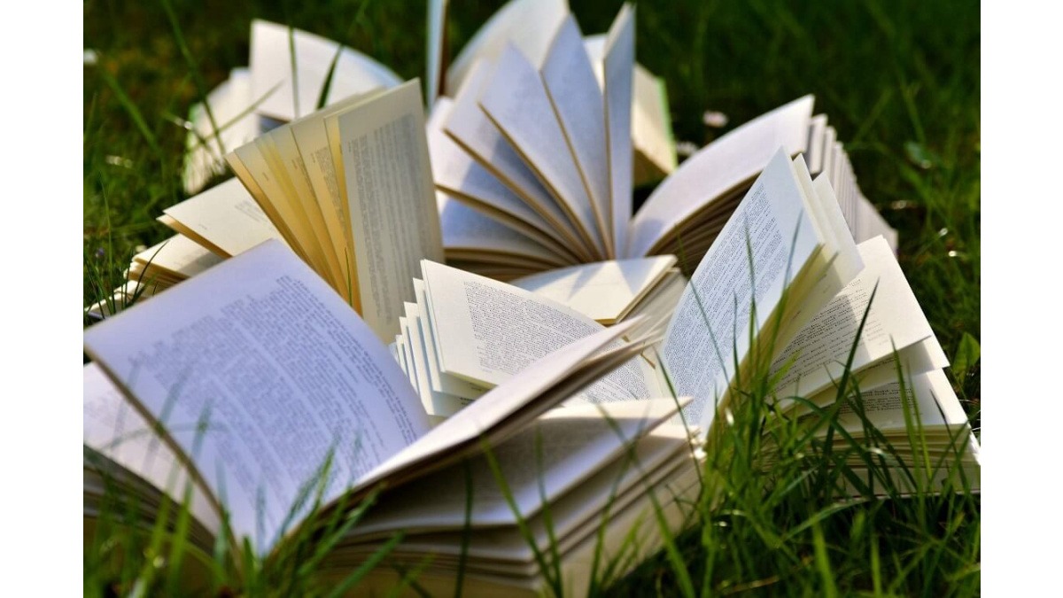 Discover the 10 Best Trail Running Books to Improve, Inspire, and Understand Nature Running Better - Perfect Selection for All Levels.