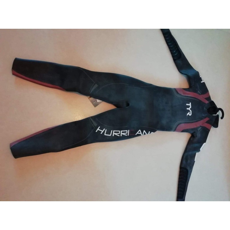 1462-combinaisons-neoprene-IMG_7388.JPG