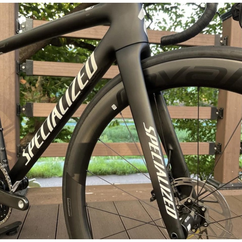 1523-Vélos-02-2023-specialized-tarmac-sl8-pro-sram-force-etap-ax.jpg