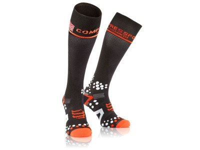 Complete Guide to Compression Sleeves and Socks: Impact on Performance, Recovery, Injury Prevention, and How to Choose the Right Ones.