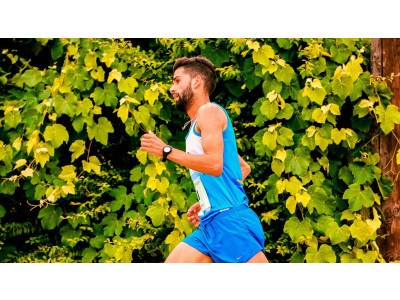 Entdecken Sie die wichtigen Testläufe für 10 km, Halbmarathon und Marathon. Lernen Sie, Ihr Lauftempo zu validieren und Vertrauen zu gewinnen.