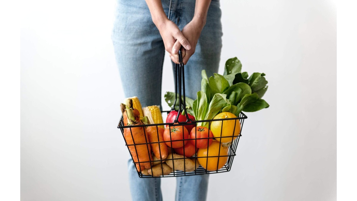 Entdecken Sie, warum Obst und Gemüse essentielle Begleiter für Läufer sind: Eine gesunde Energiequelle, voller Nährstoffe und Antioxidantien für optimale Leistung und Regeneration.