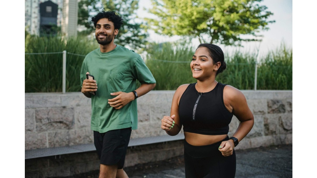 Smiling During Exercise: Enhance Your Triathlon and Trail Running Performance