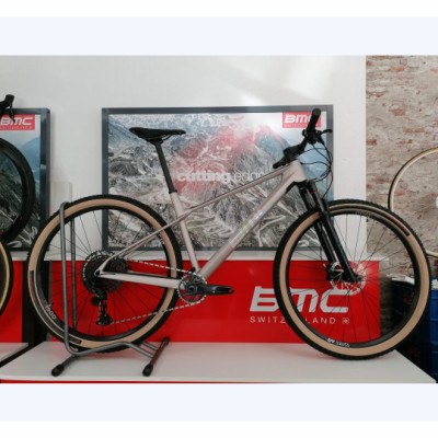 2022 BMC Twostroke 01 THREE