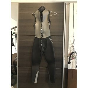 Combinaison triathlon TYR hurricane cat 1 femme taille S manches courtes NEUVE !!