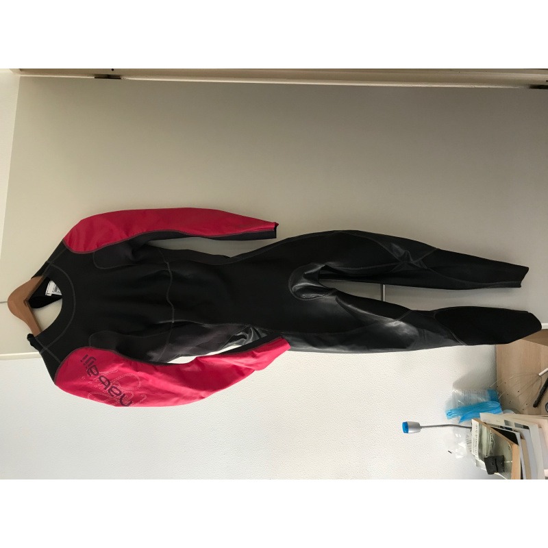377-combinaisons-neoprene-IMG_0243.jpg