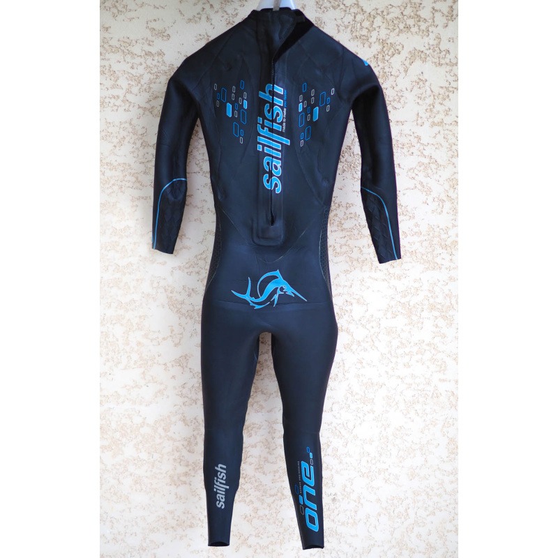67-combinaisons-neoprene-sailfish 2.jpg