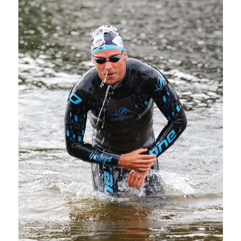 67-combinaisons-neoprene-sailfish 3.jpg